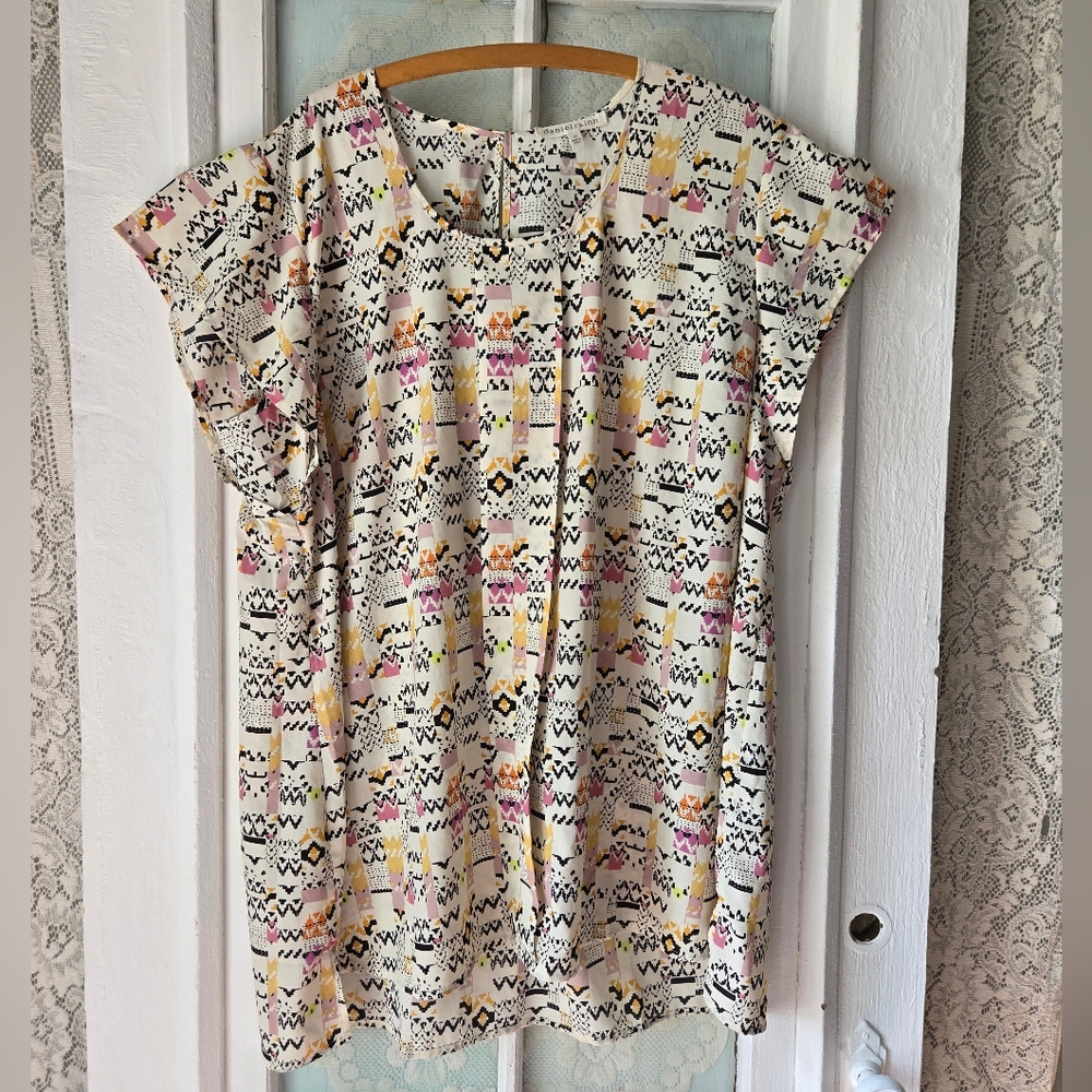 Daniel Rainn Multicolor Geometric Print Plus Size Tunic Top 3X